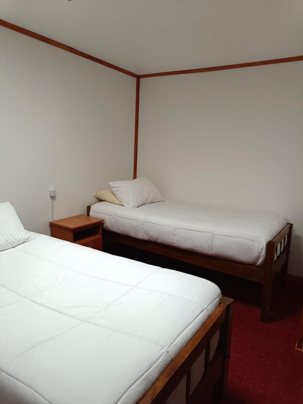 Hostal B&B Coastal Natales Puerto Natales Ngoại thất bức ảnh