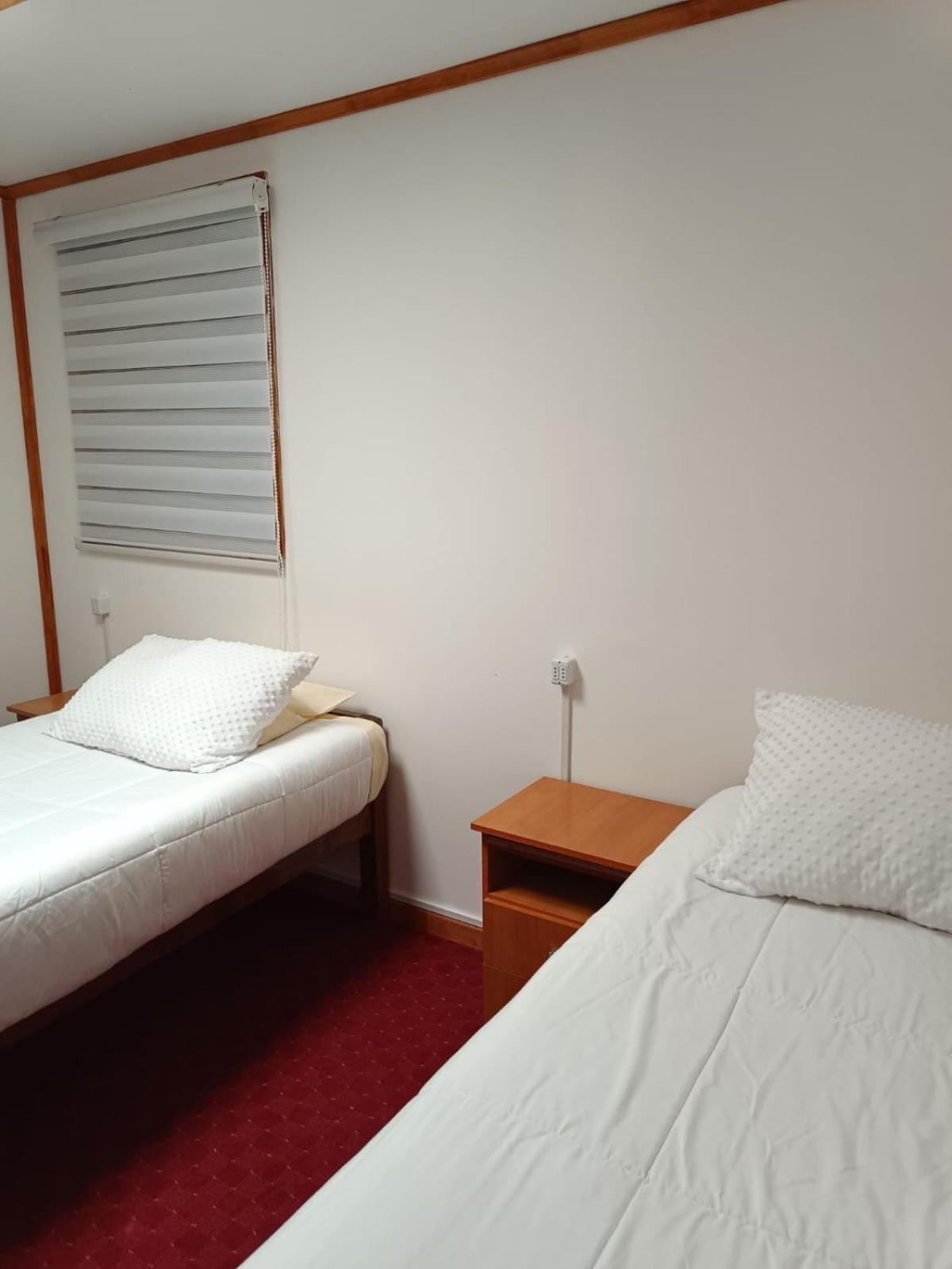 Hostal B&B Coastal Natales Puerto Natales Ngoại thất bức ảnh