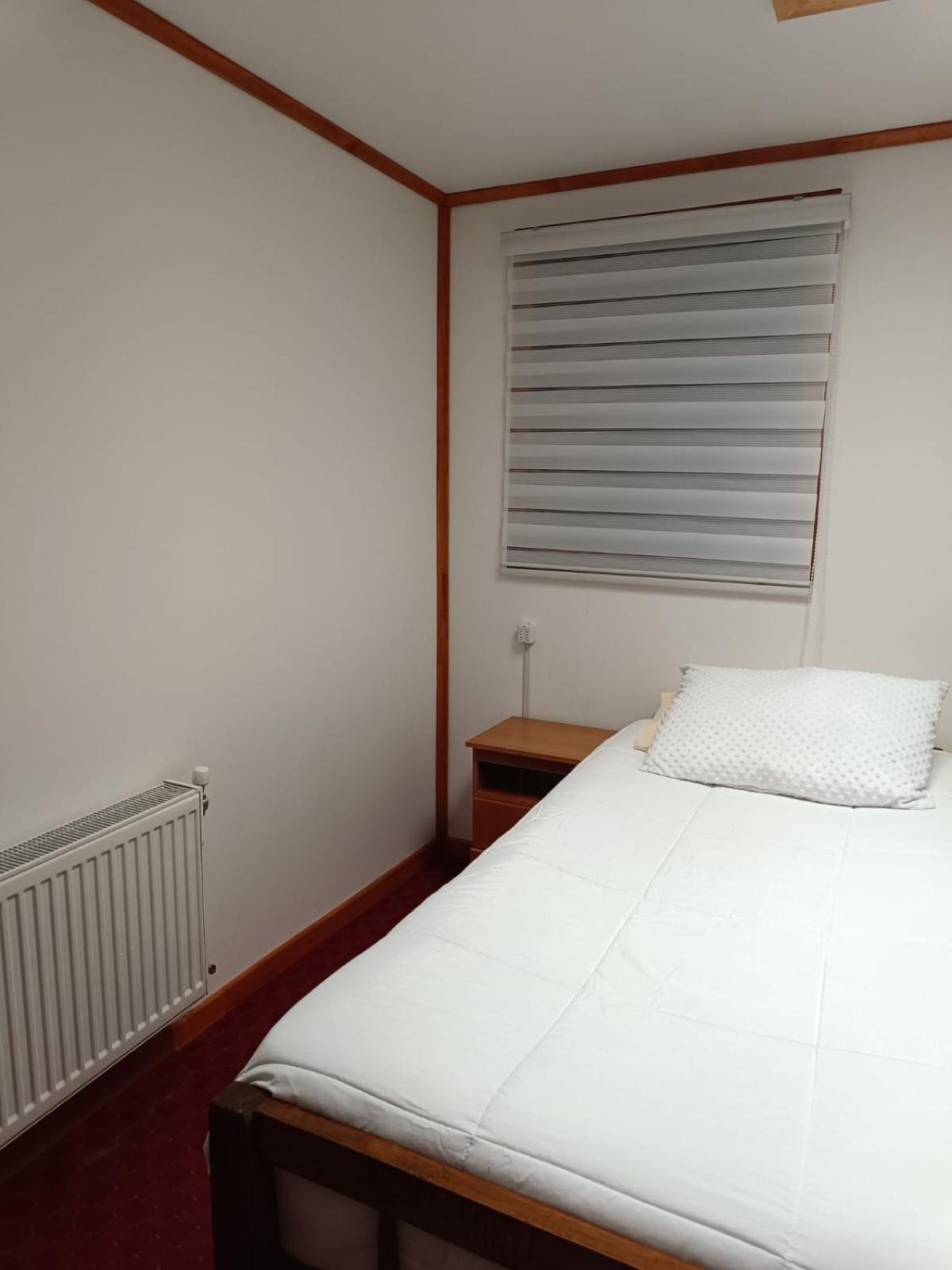 Hostal B&B Coastal Natales Puerto Natales Ngoại thất bức ảnh