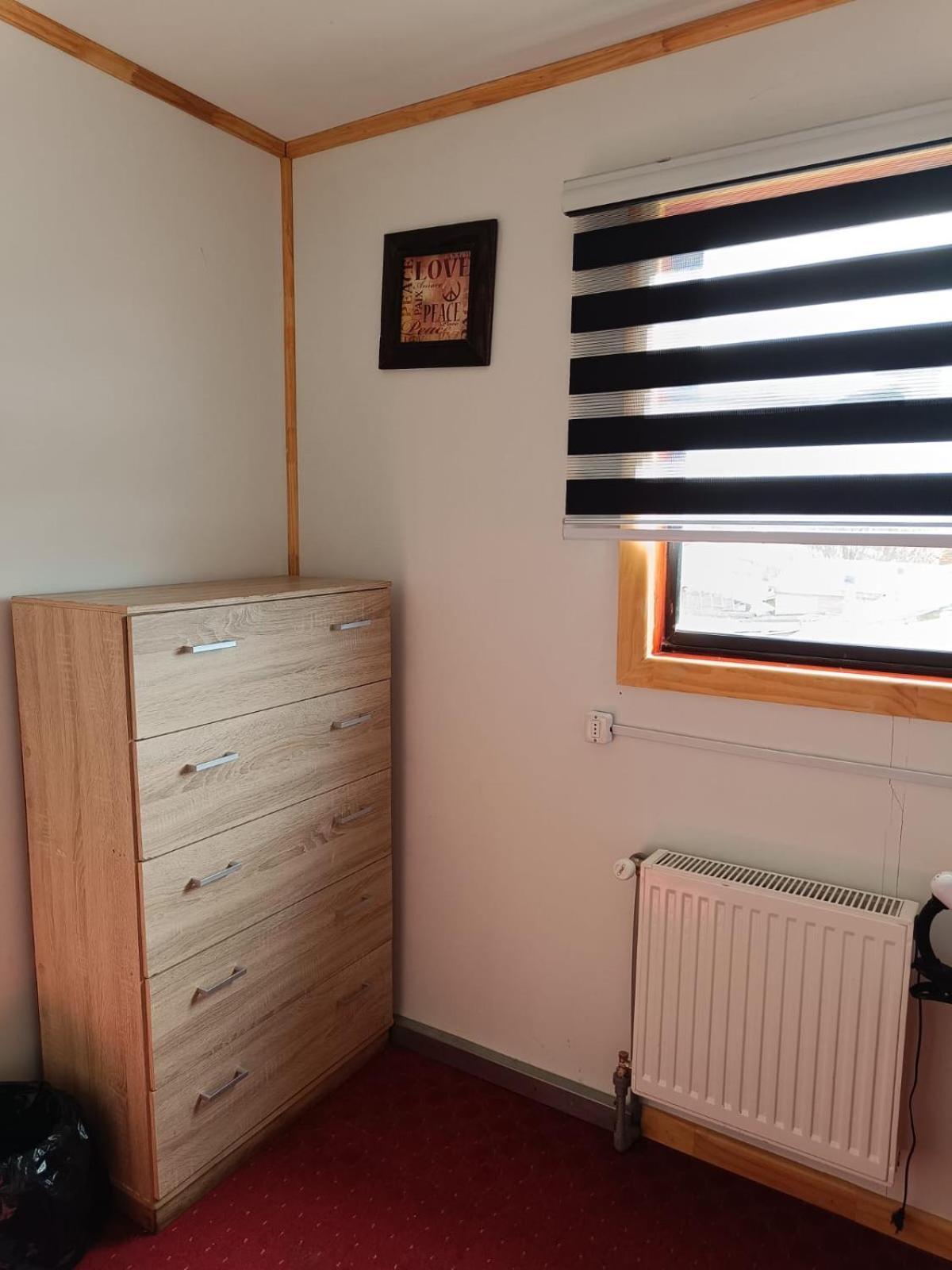 Hostal B&B Coastal Natales Puerto Natales Ngoại thất bức ảnh